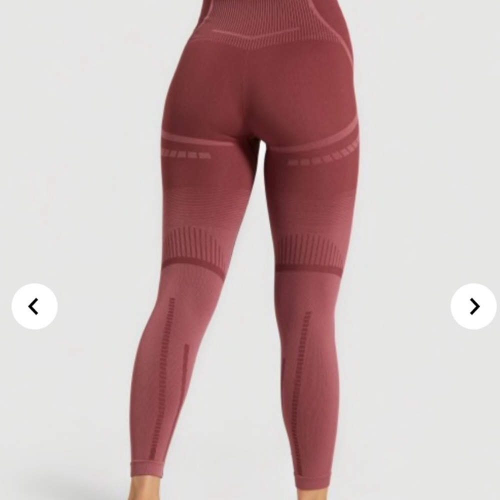Gymshark Geo Ombre Set - Picture 5 of 10